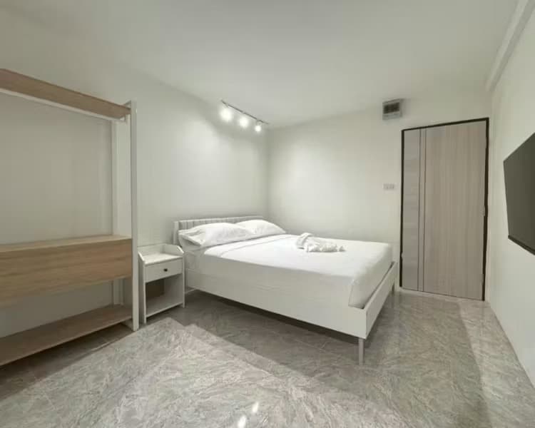 Renovated bathroom 95 Lodge